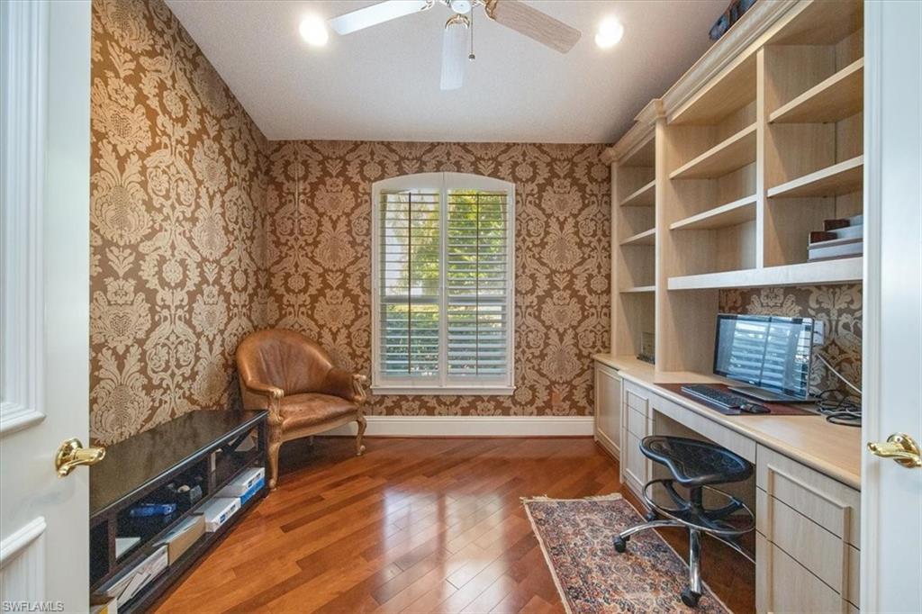 MOORINGS - Residential