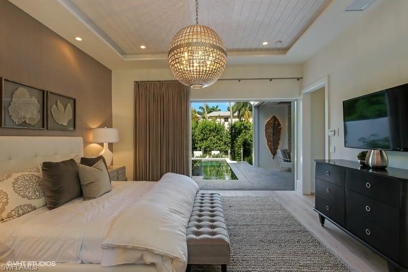 OLDE NAPLES - Residential