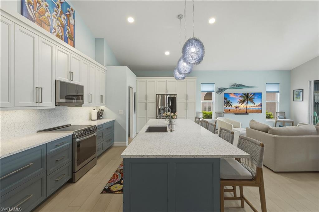 MARINERS COVE VILLAGE - Residential