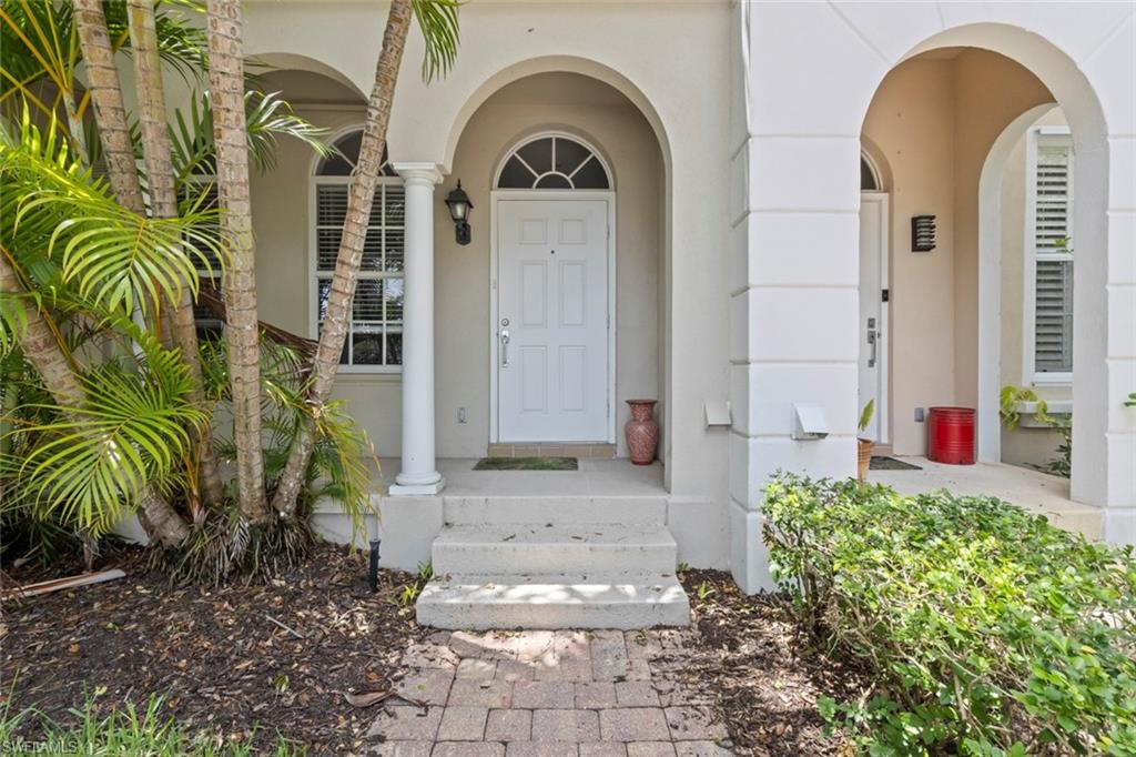 6112 Towncenter CIR