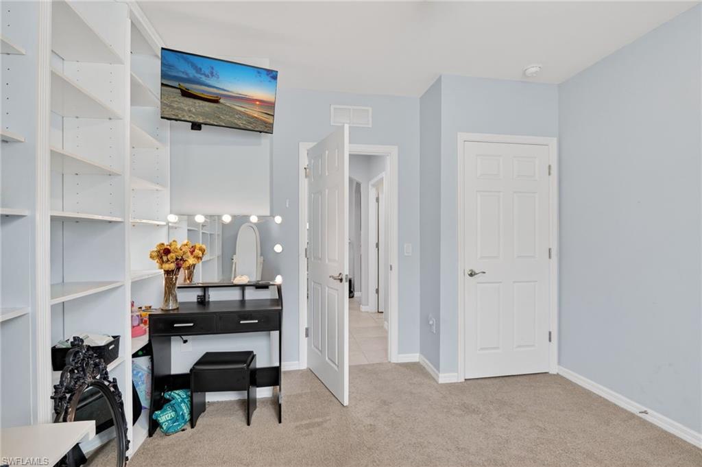 ENTRADA - Residential