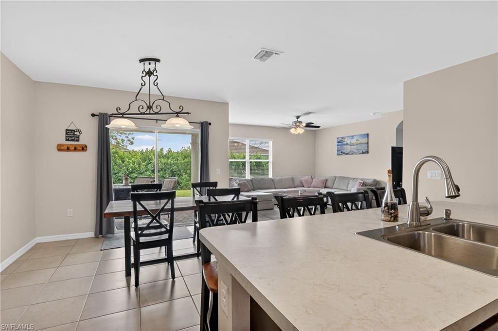 ENTRADA - Residential