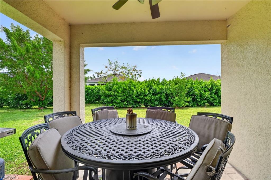 ENTRADA - Residential