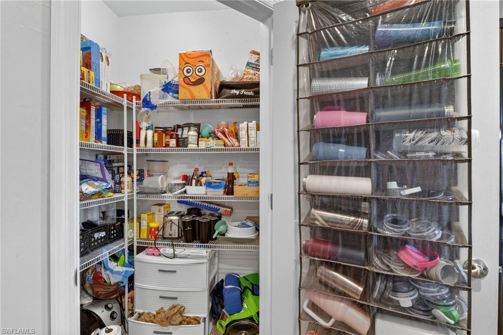 ENTRADA - Residential