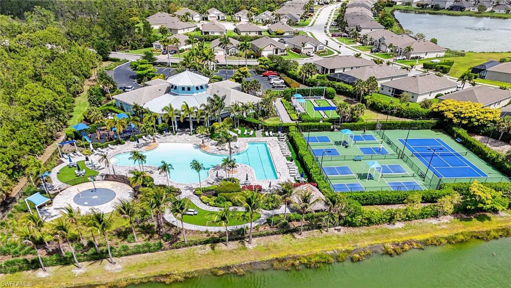 ENTRADA - Residential