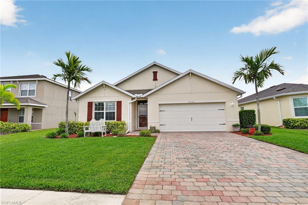 ENTRADA - Residential