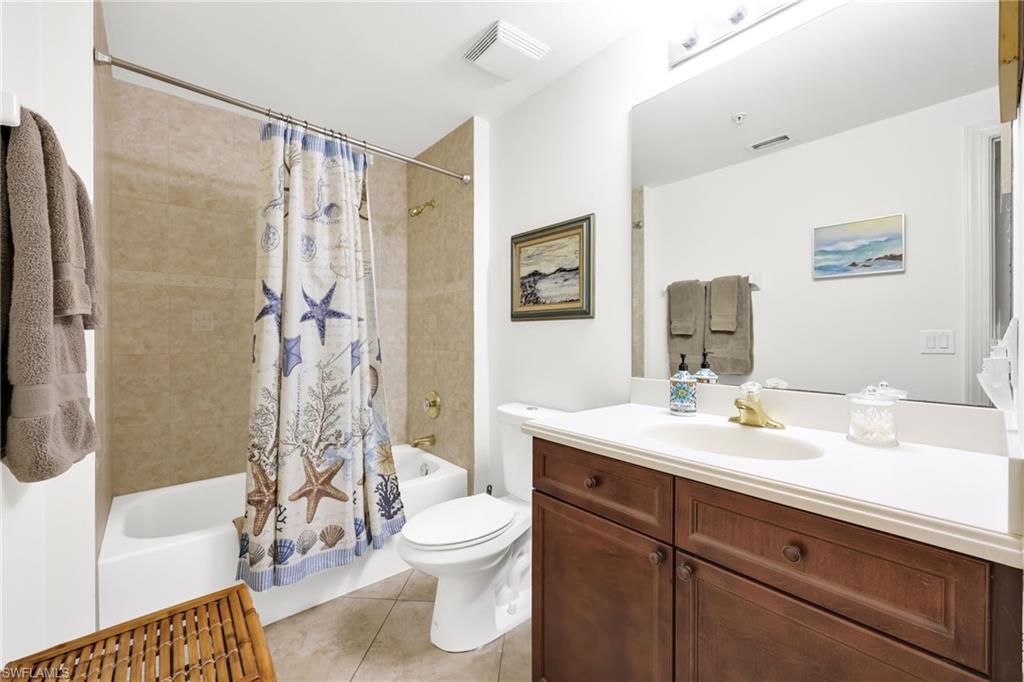 THE CARLYSLE - Residential Lease