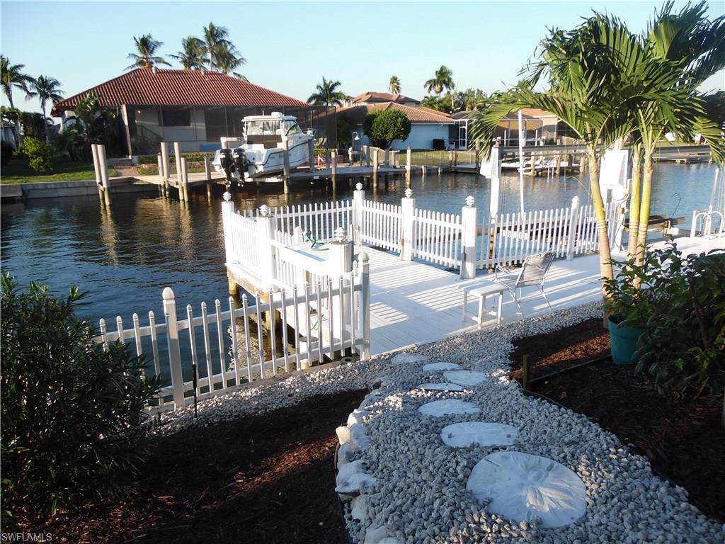 MARCO BEACH - Residential