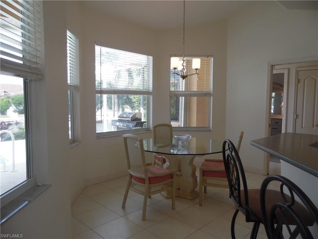 MARCO BEACH - Residential