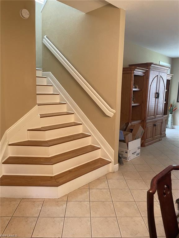 COLONNADE AT FORUM - Residential