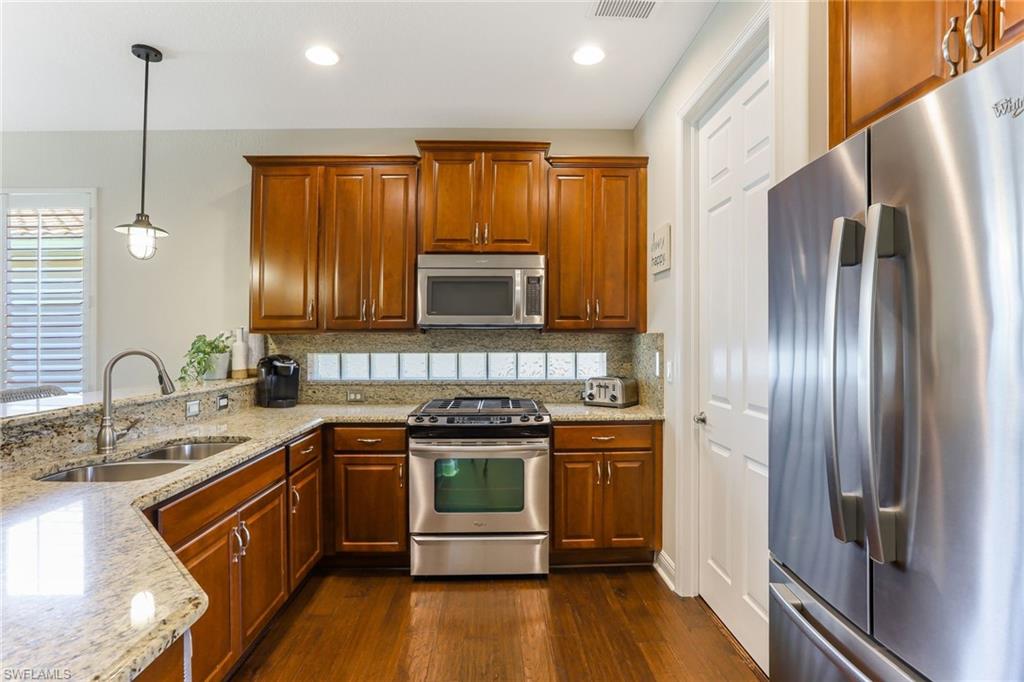 THE RESERVE AT ESTERO - Residential