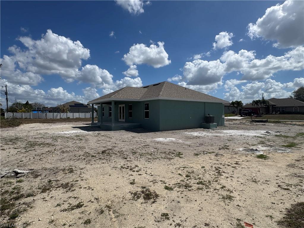 CAPE CORAL - Residential