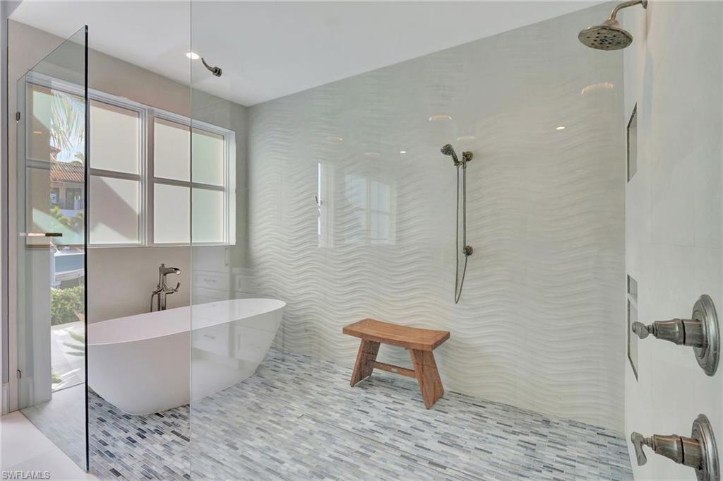 ROYAL HARBOR - Residential