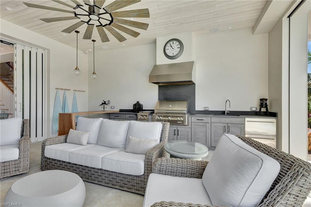 ROYAL HARBOR - Residential