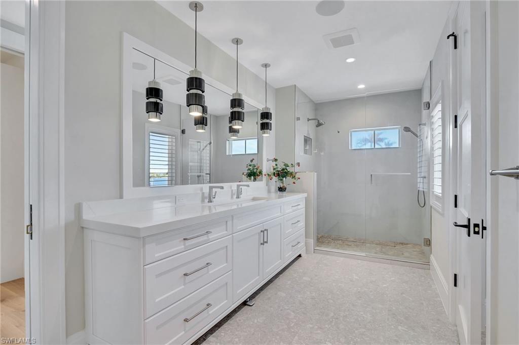 ROYAL HARBOR - Residential