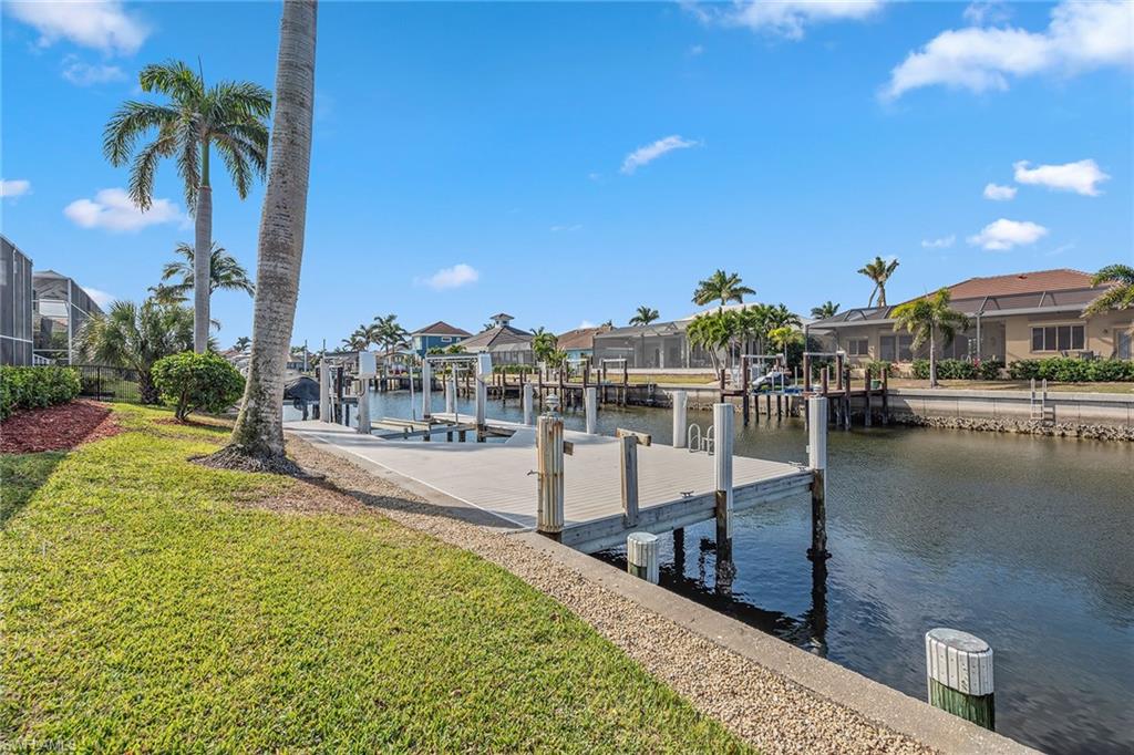 MARCO BEACH - Residential