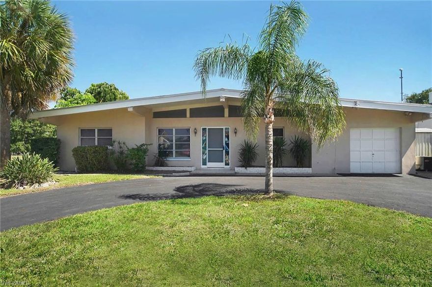 DIRECT GULF ACCESS POOL HOME in Fantastic Location on a canal that is extra large at Property.Excellent location for a large Boat with access in minutes. 1720 Sq Ft under air/2060 total.House is in good shape with new roof in 2014,A/C in 2014 with new Ductwork 2016,Hot Water Tank in 2018.Plumbing 2011.Has been painted, inside and out. Circular Driveway.CHECK OUT ALL THE PHOTOS /VIRTUAL TOURS.They will give you an excellent idea of how great the location/House.We have priced this property to sell Quickly.Great Value.SELLER FINANCING IS AVAILABLE
Close to Downtown Cape Coral,Restaurants and access to Ft.Myers .