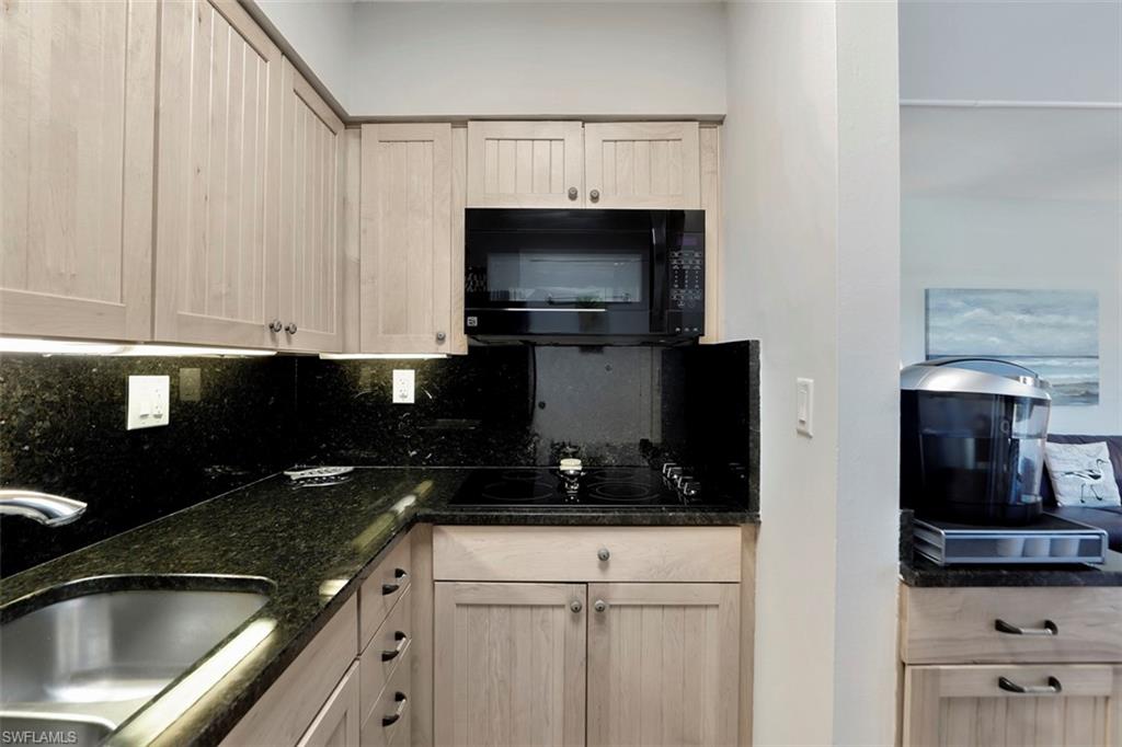 SEABREEZE WEST - Residential