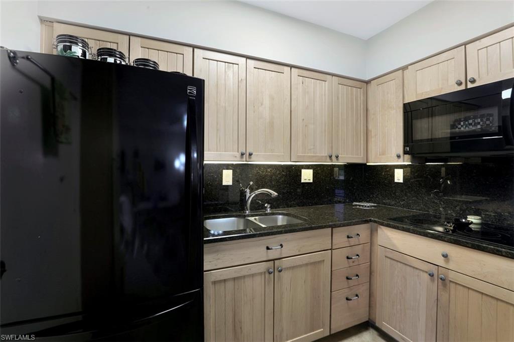 SEABREEZE WEST - Residential