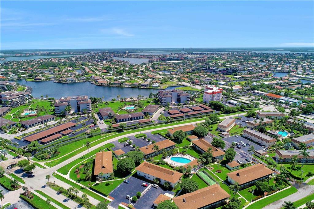 SEABREEZE WEST - Residential