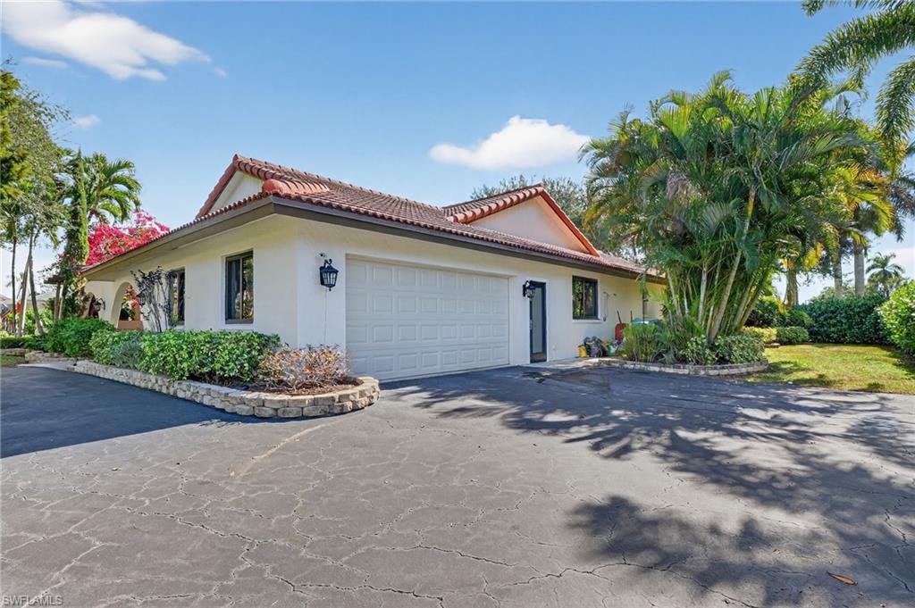 KINGS LAKE - Residential