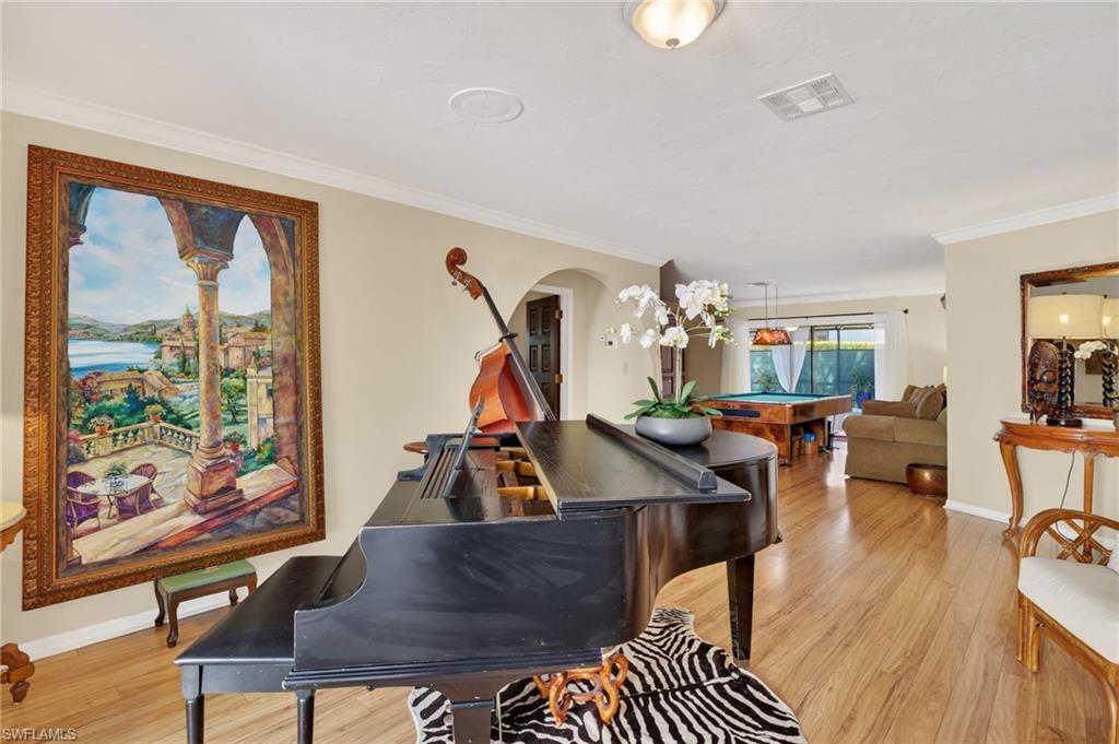 KINGS LAKE - Residential