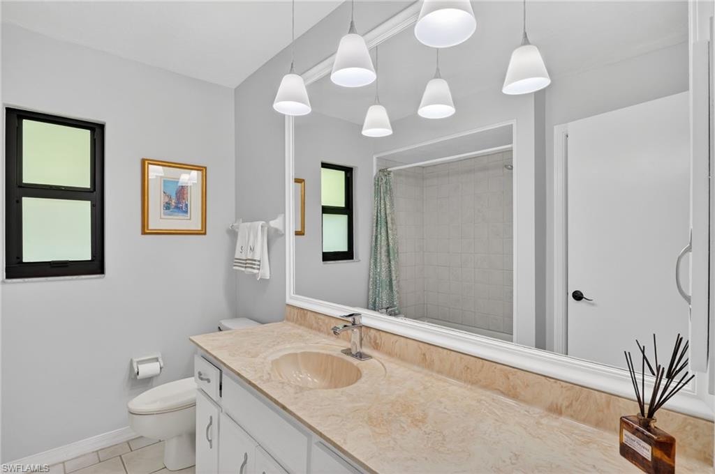 KINGS LAKE - Residential