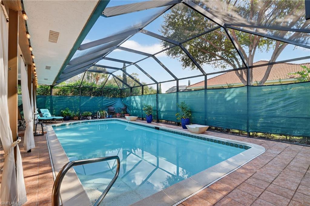 KINGS LAKE - Residential