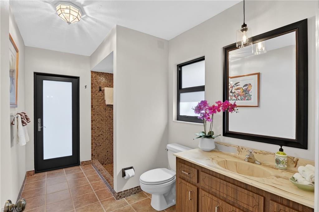 KINGS LAKE - Residential