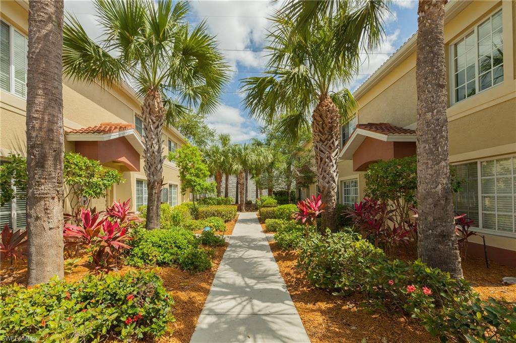 TOWNHOMES AT STONEYBROOK - Residential