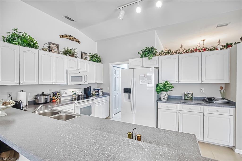 RIVER FOREST - Residential