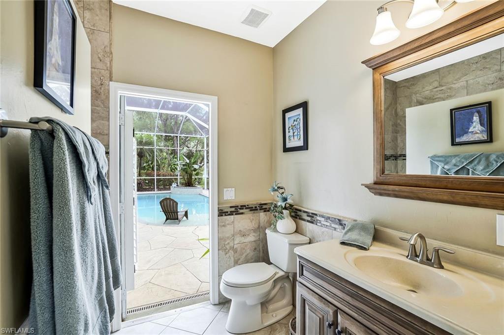 WILSHIRE LAKES - Residential