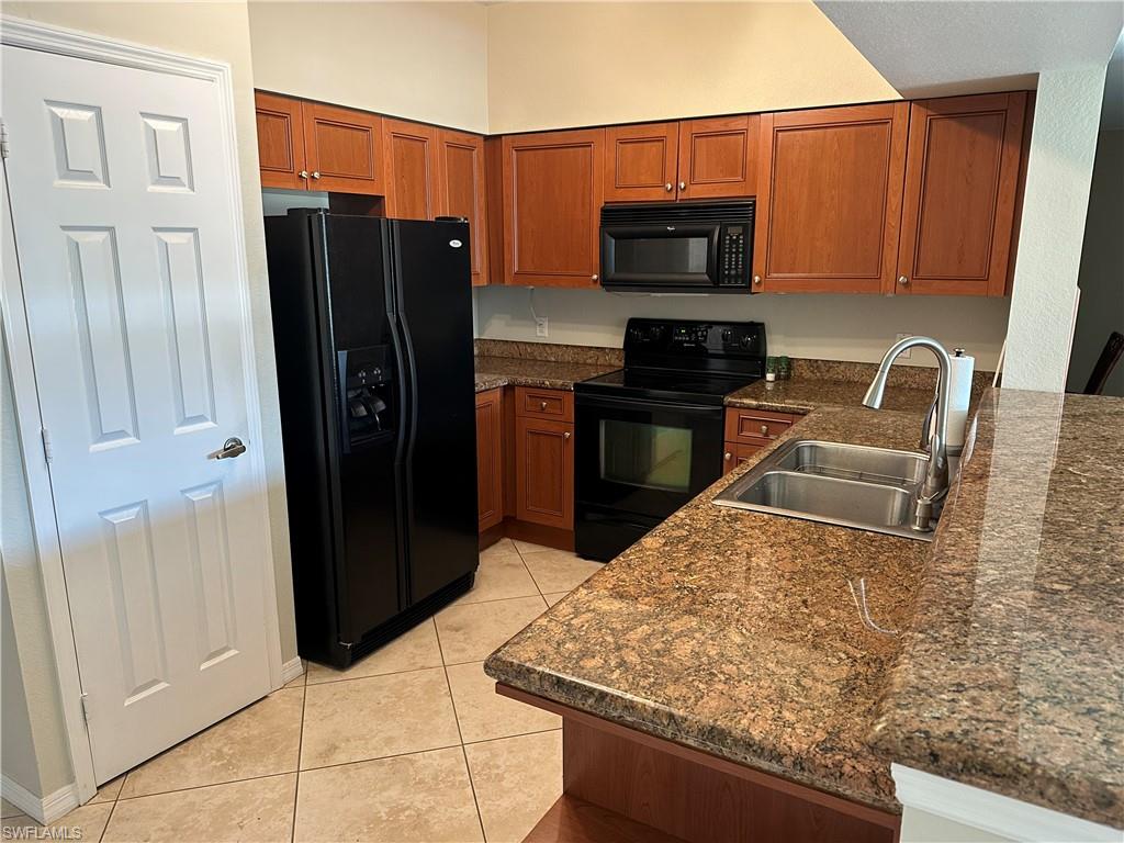 VILLAGIO - Residential Lease