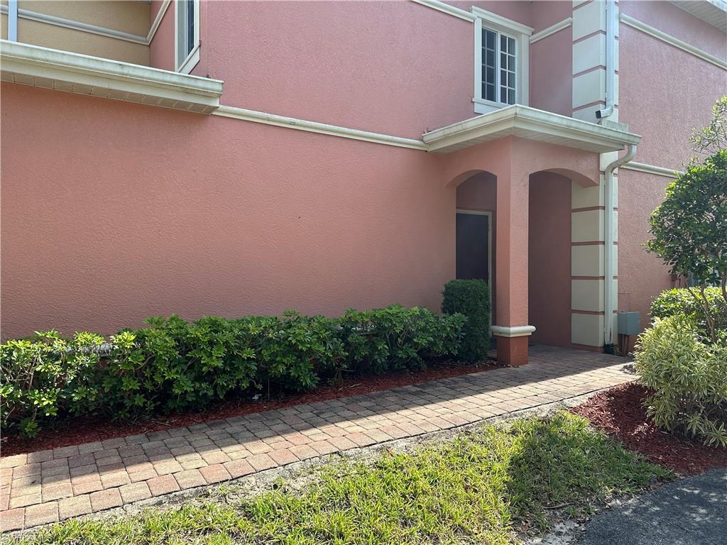 VILLAGIO - Residential Lease