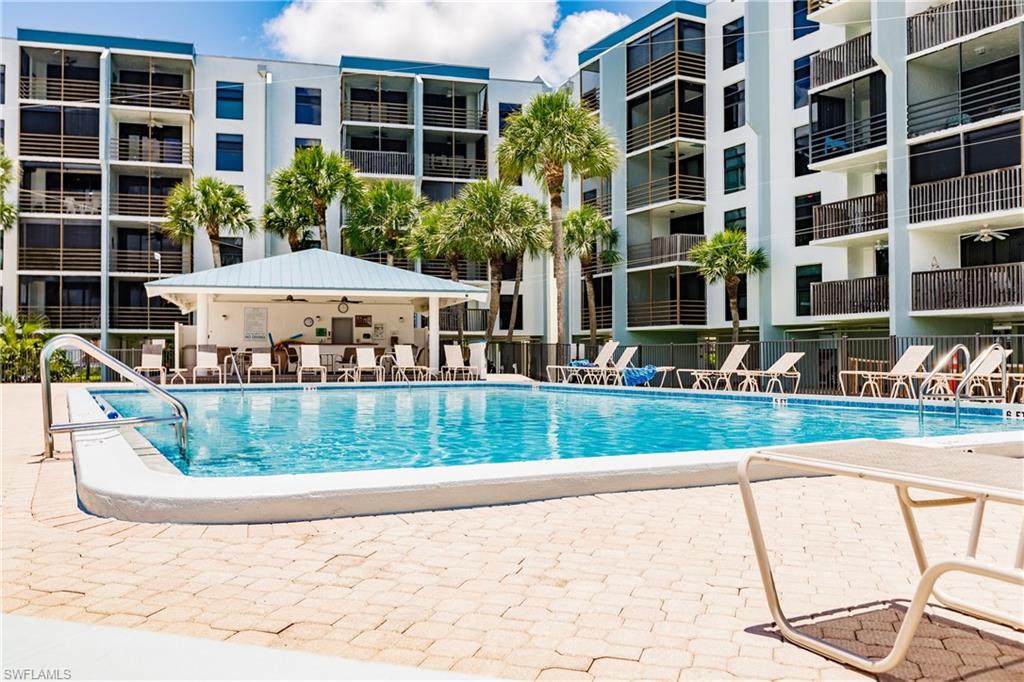 RIVERSIDE CLUB - Residential