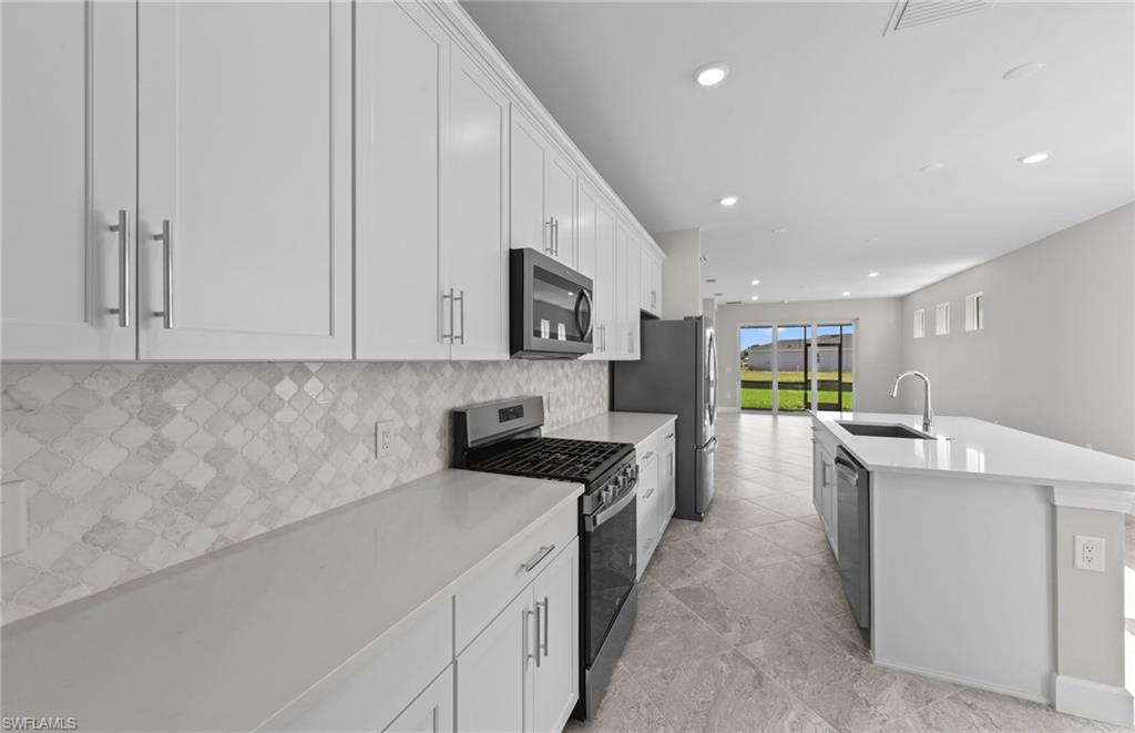 DEL WEBB OAK CREEK - Residential