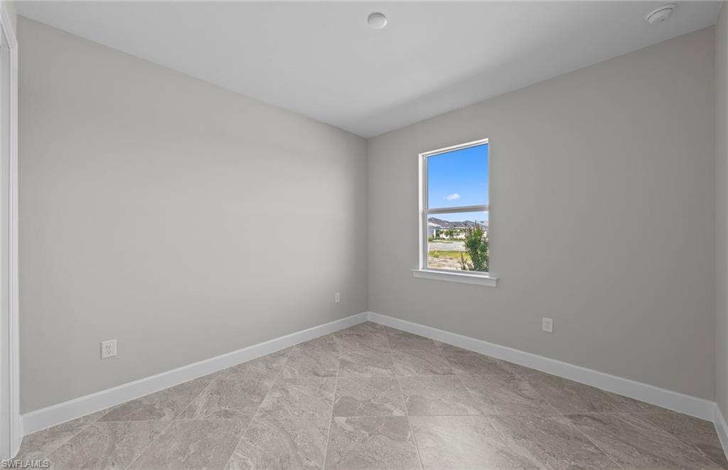 DEL WEBB OAK CREEK - Residential