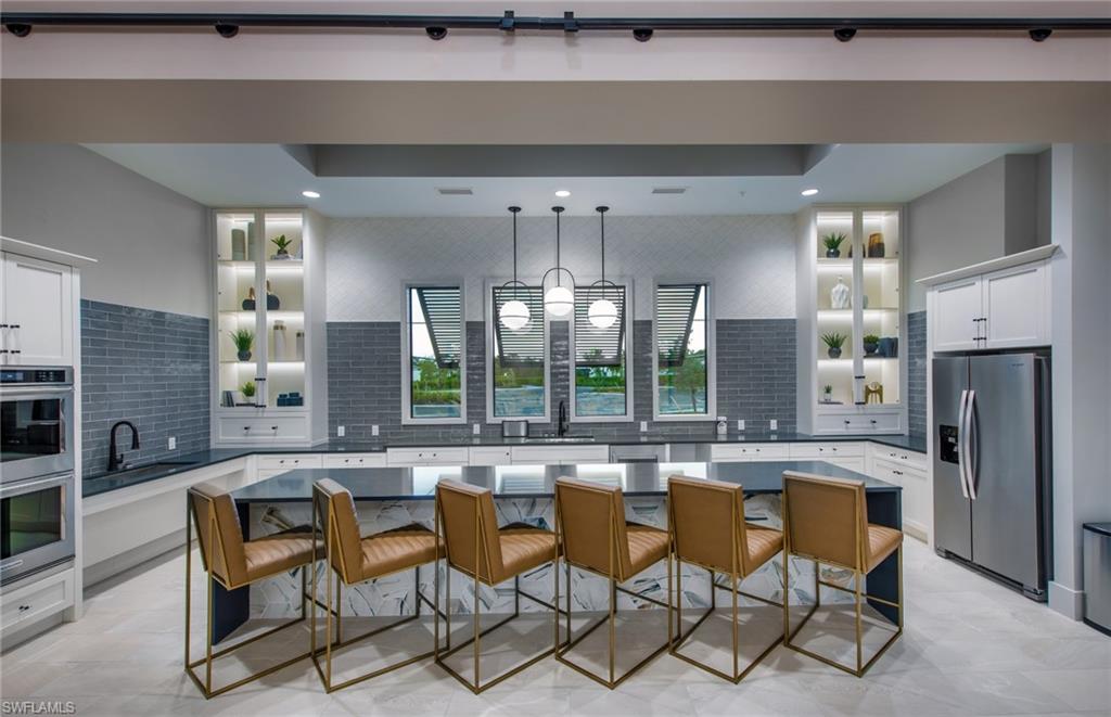 DEL WEBB OAK CREEK - Residential