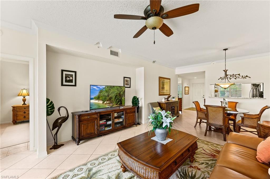 HUNTINGTON LAKES - Residential