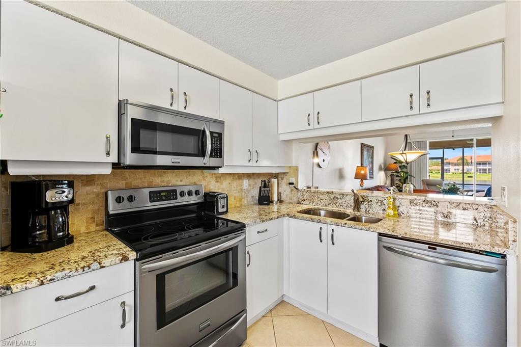 HUNTINGTON LAKES - Residential