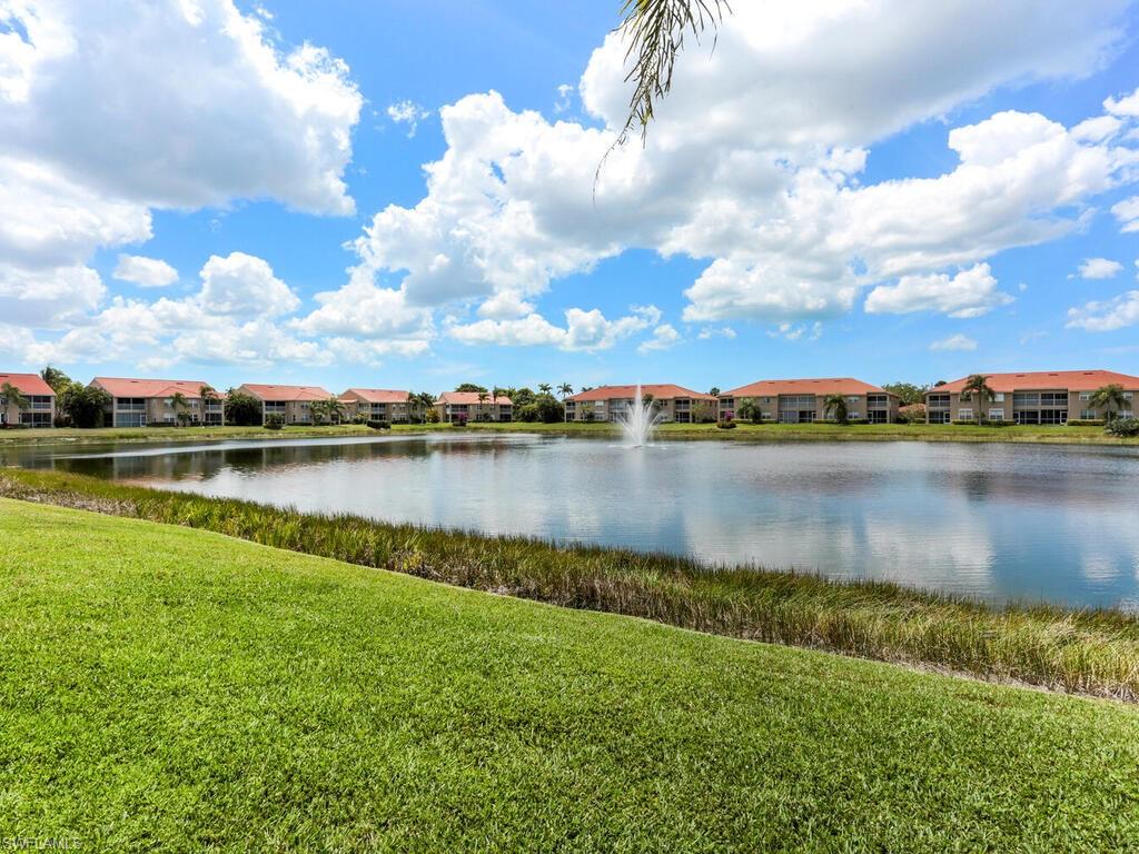 HUNTINGTON LAKES - Residential