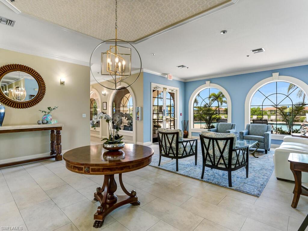 HUNTINGTON LAKES - Residential