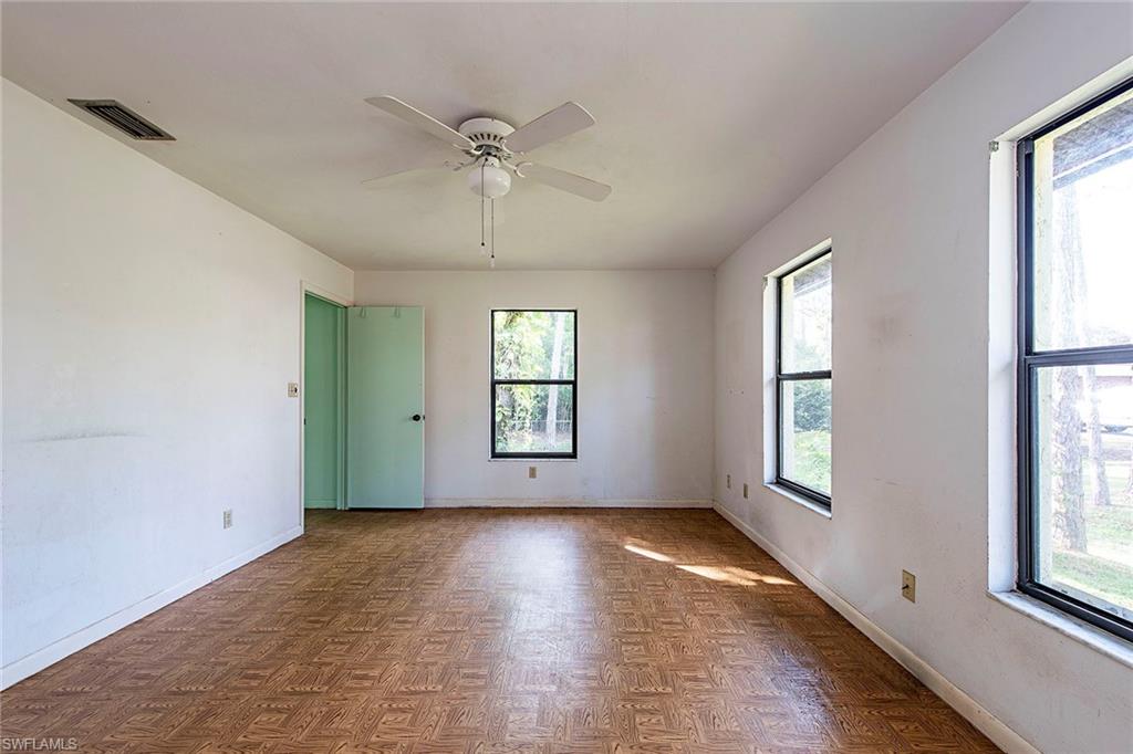 OAKES ESTATES - Residential