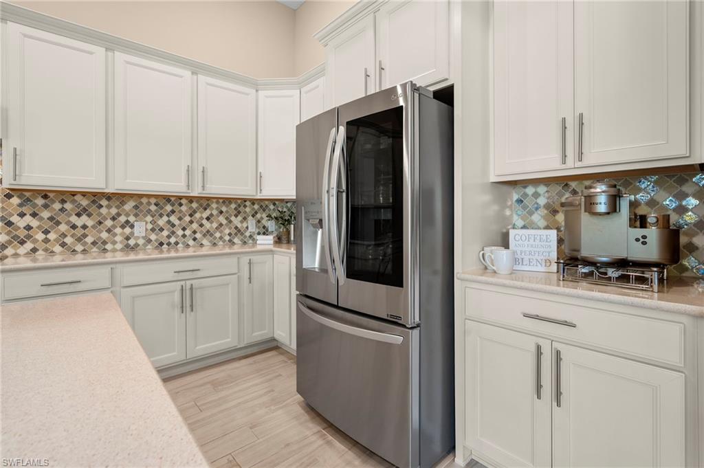 CORKSCREW SHORES - Residential