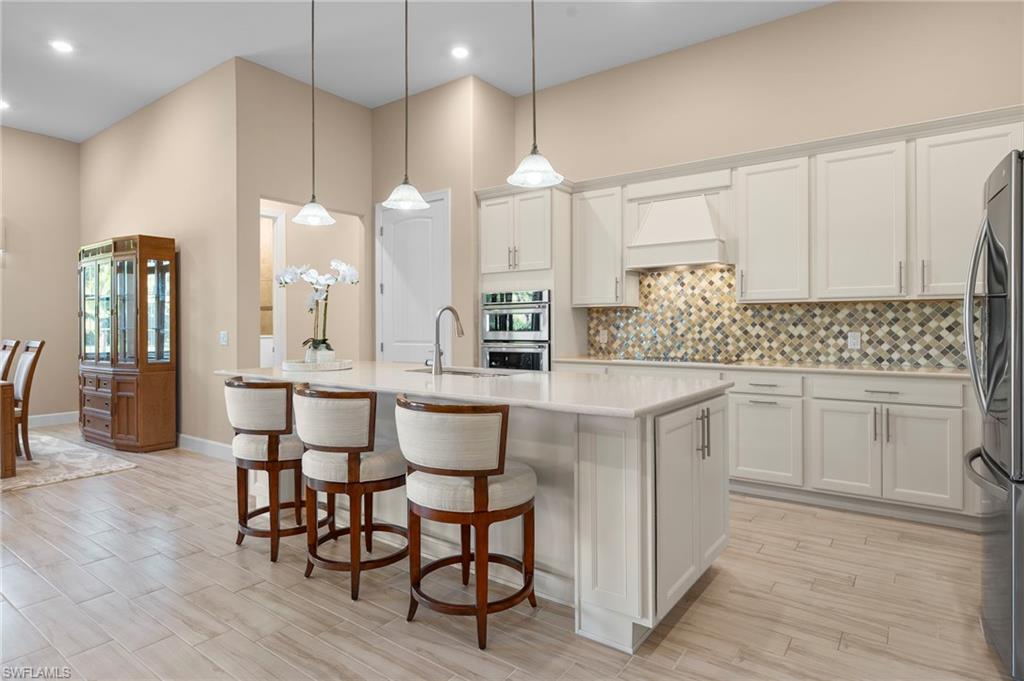 CORKSCREW SHORES - Residential