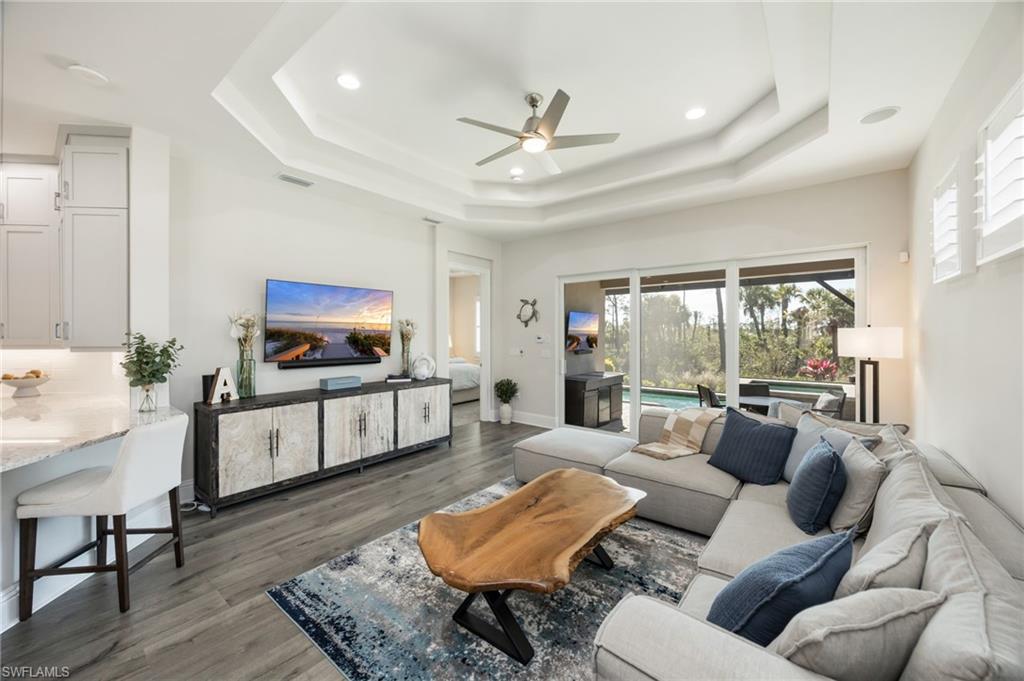 ISLES OF COLLIER PRESERVE - Residential