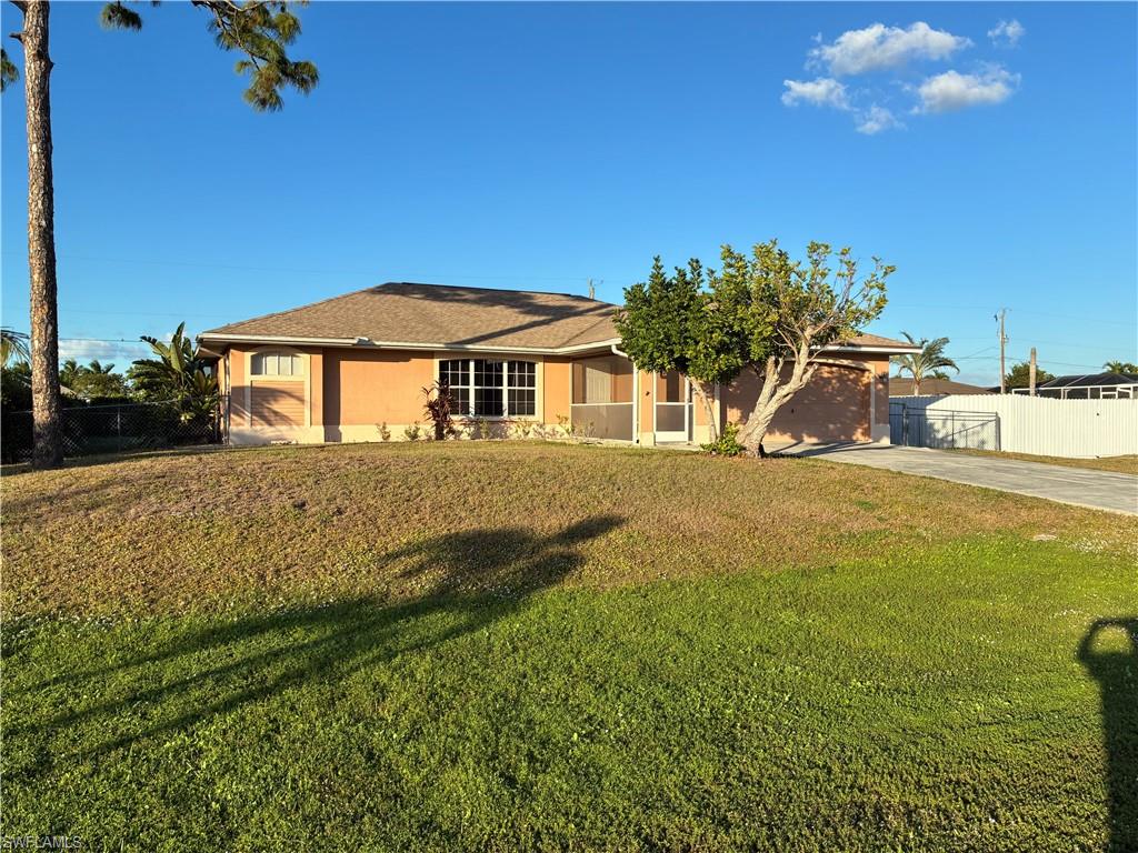 CAPE CORAL - Residential