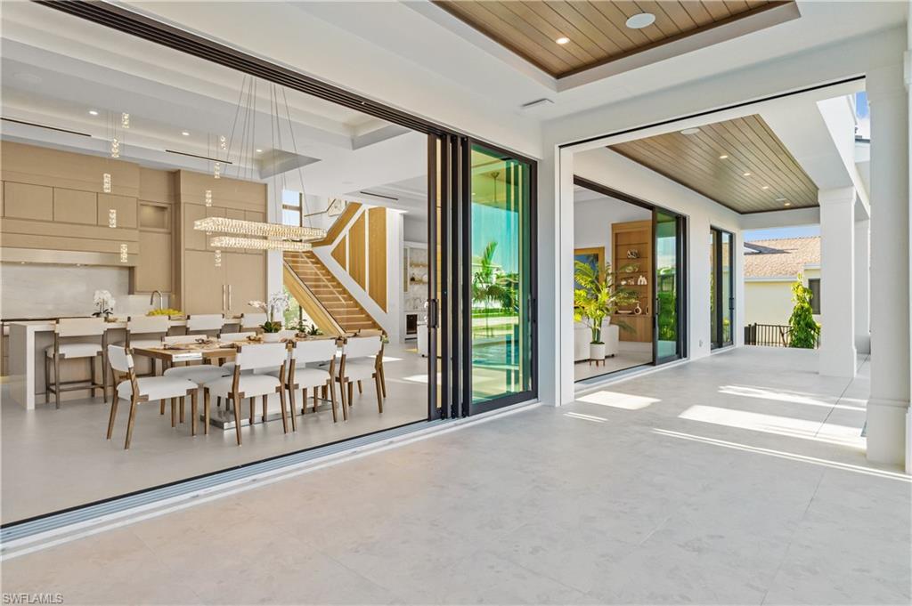 MARCO BEACH - Residential