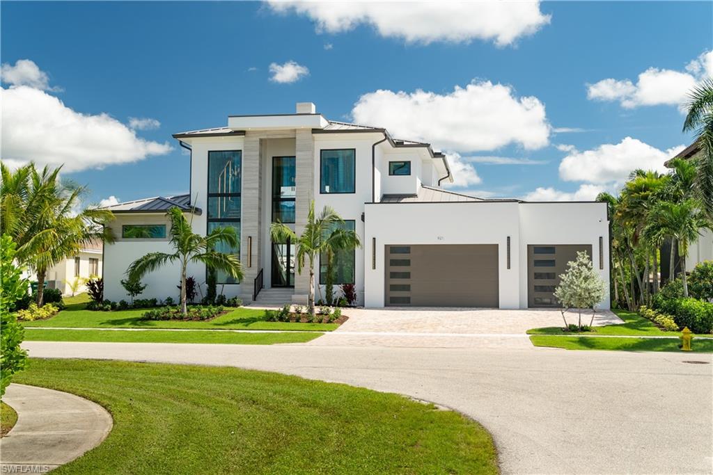 MARCO BEACH - Residential