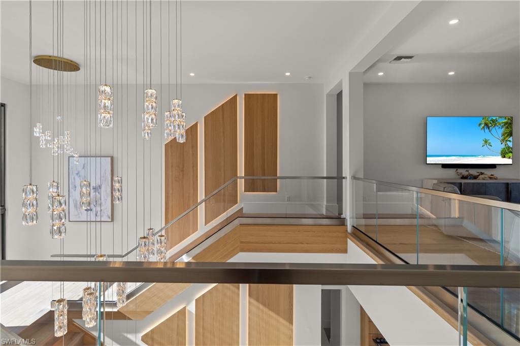 MARCO BEACH - Residential